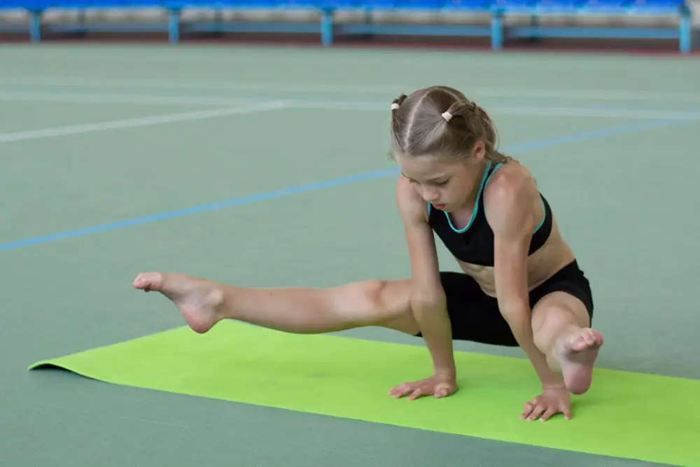 Dedicated Gymnastics Gym vs. Multi-Sport Center: What the Difference Means for Your Child’s Development